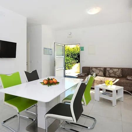 Seas The Day Apartments Podstrana Exterior photo