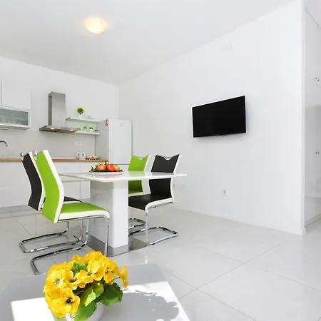 Seas The Day Apartments Podstrana Exterior photo