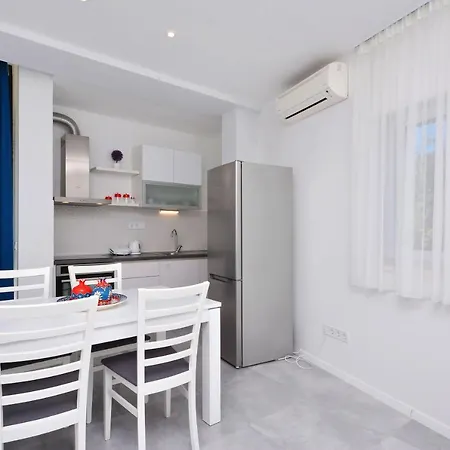Seas The Day Apartments Podstrana Exterior photo