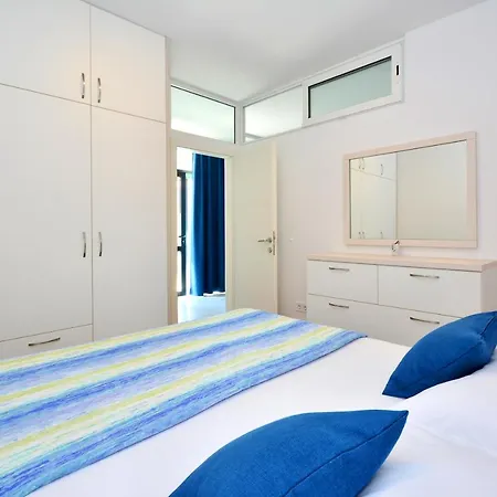 Seas The Day Apartments Podstrana Exterior photo