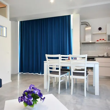 Seas The Day Apartments Podstrana Exterior photo